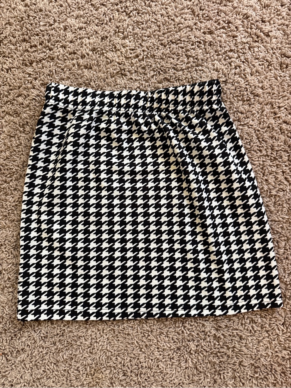 Women's Black and White Houndstooth Skirt